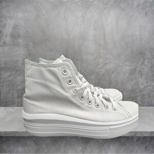 NWT ❇️Converse❇️ Women's High-Top CTAS Move Pale Putty